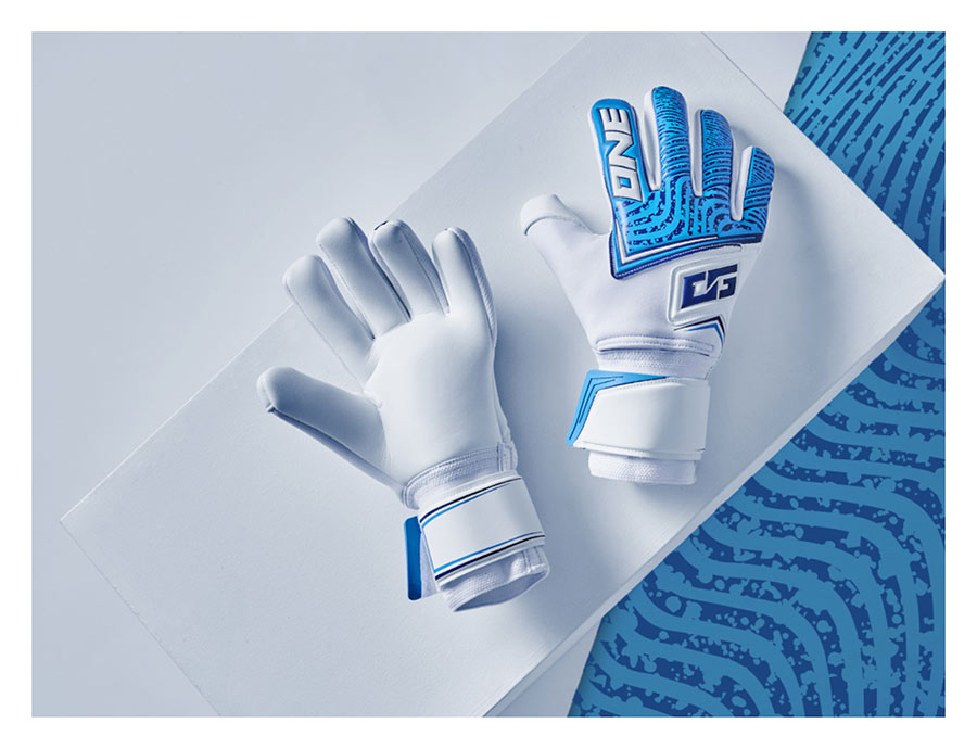 ONE Wave Pack Goalkeeper Gloves Cyclone Aqua Pack