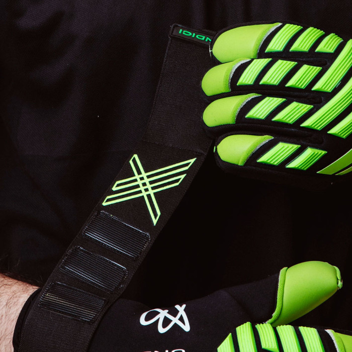  AB158 AB1 SHOCK-ZONE Pro Goalkeeper Gloves black/fluogreen 