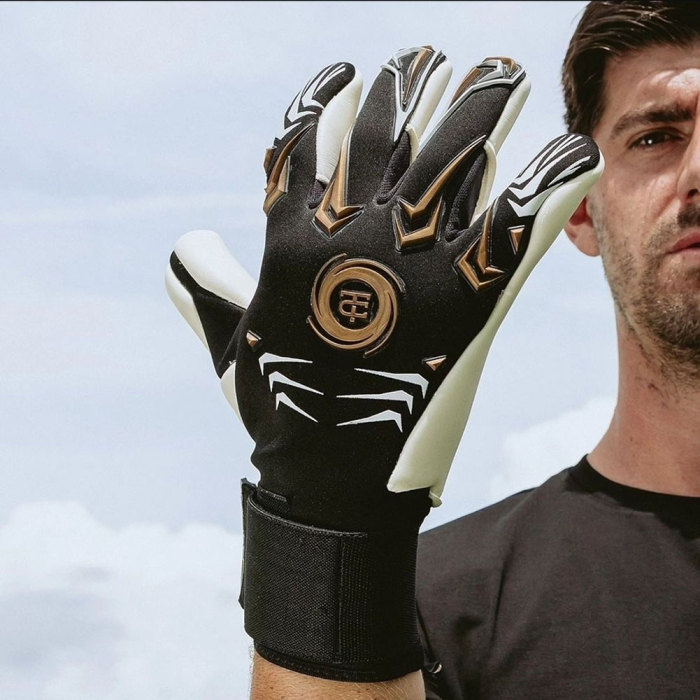 ELLTD Elite COURTOIS LIMITED EDITION Goalkeeper Gloves black - met gol