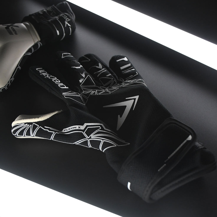 Precision Fusion X Pro Lite Giga Goalkeeper Gloves Black