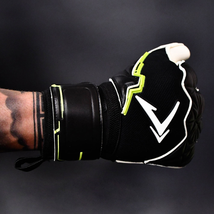 Precision Fusion X Pro Roll Finger Giga Goalkeeper Gloves Black/Fluo