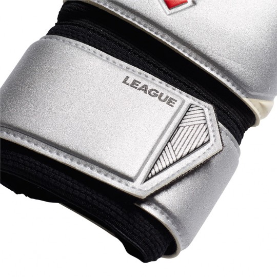 predator league gloves