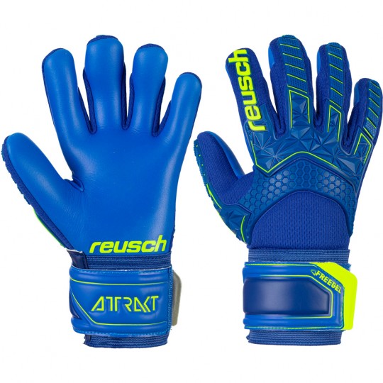 reusch goalie gloves youth